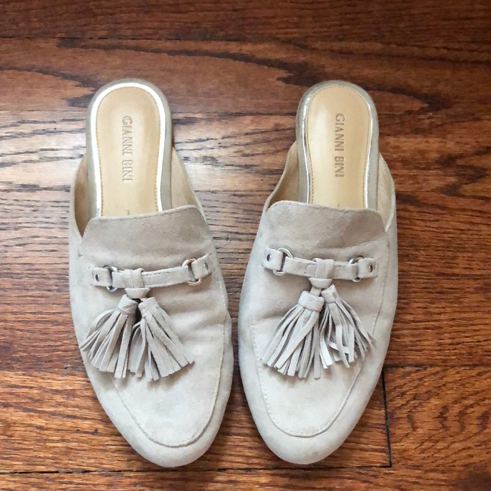 Gianni Bini Light Beige Suede Tassel Loafer Mules